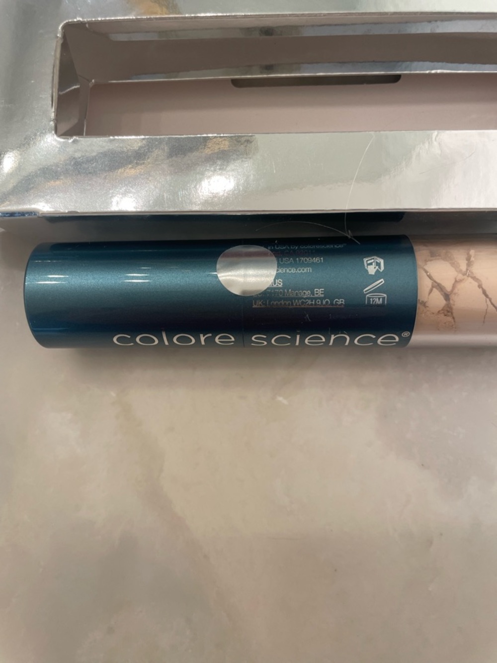 ColoreScience Powder Brush sunscreen